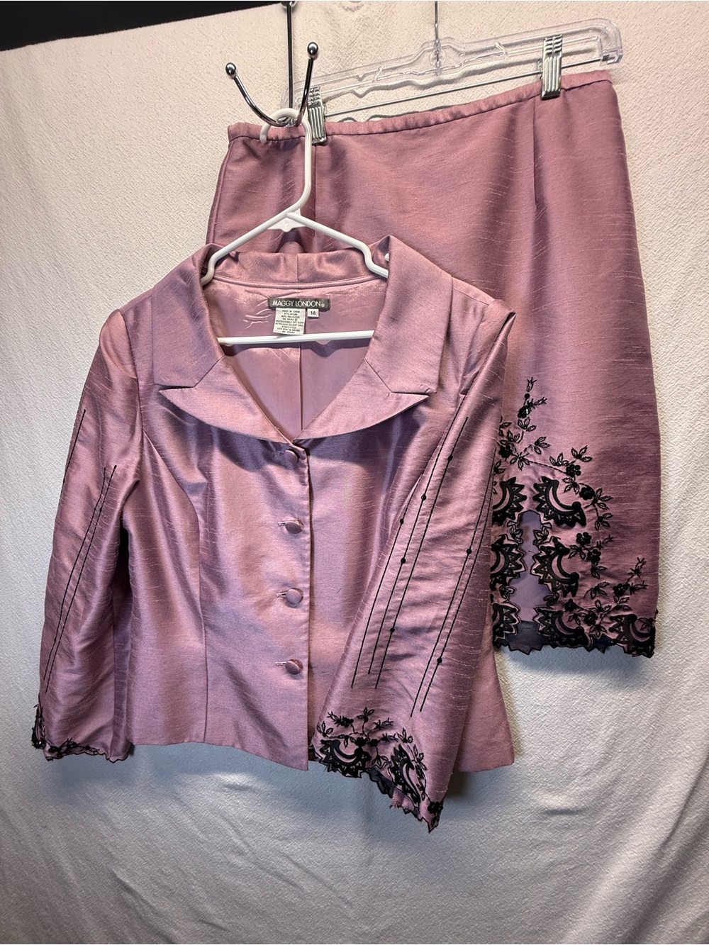 Vintage Maggy London Dusty Rose Satin Two-Piece Skirt Set w/ Black Embroidery 14